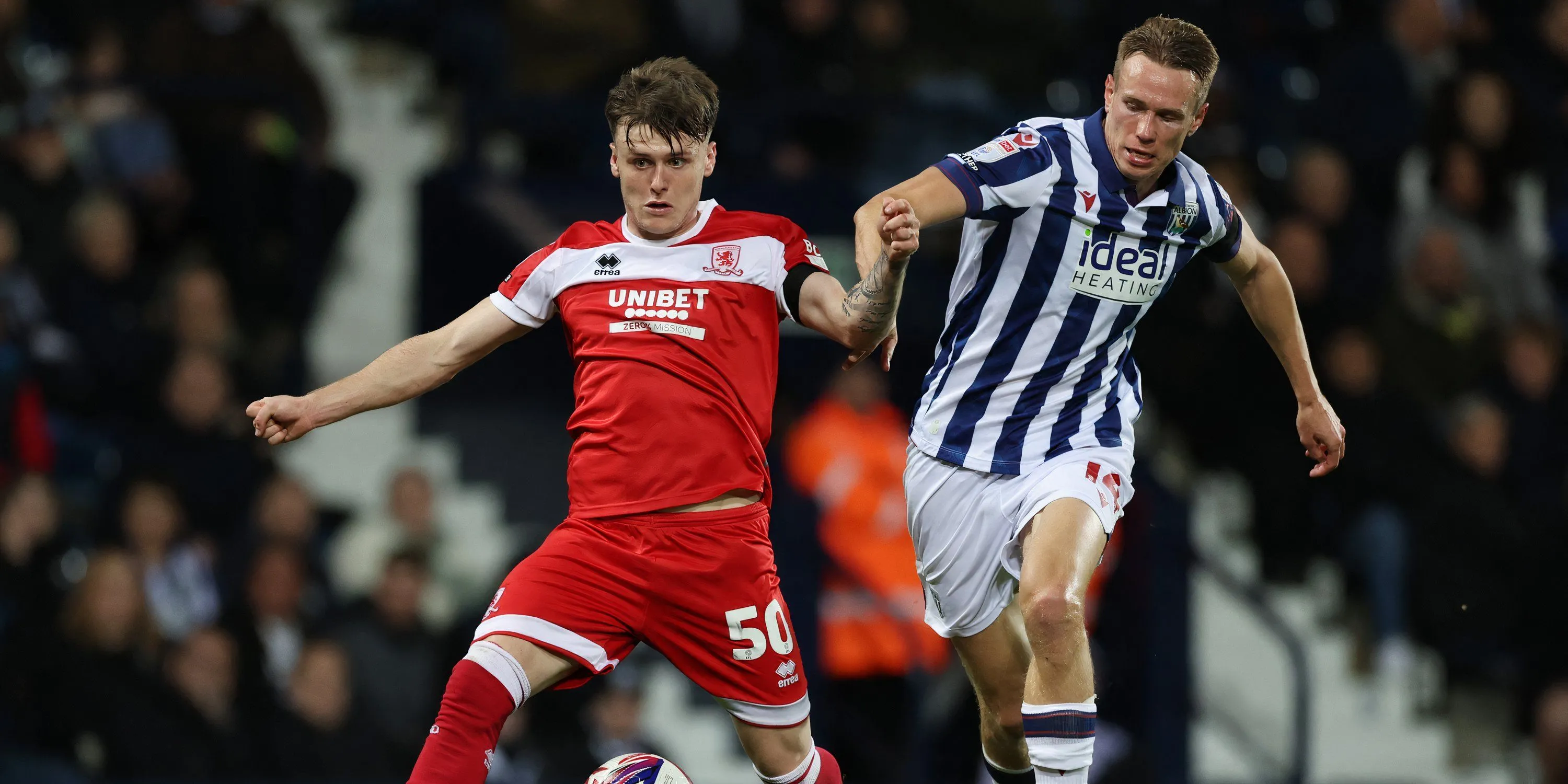 Ben Doak thi đấu năng nổ trong màu áo Middlesbrough khi được cho mượn, thể hiện khả năng tấn công trực diện cho mục tiêu chuyển nhượng Nottingham Forest
