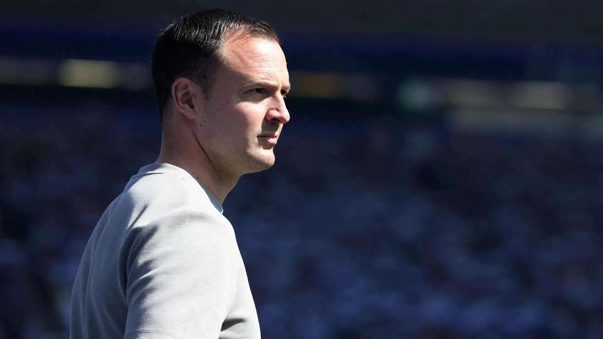 Chris Davies, thuyền trưởng Birmingham City, trong kỳ chuyển nhượng đầy tham vọng.