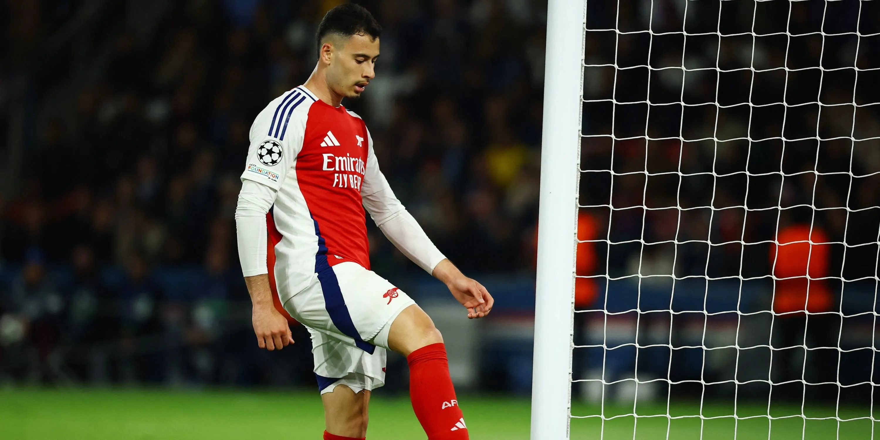Gabriel Martinelli phản ứng sau một pha bóng