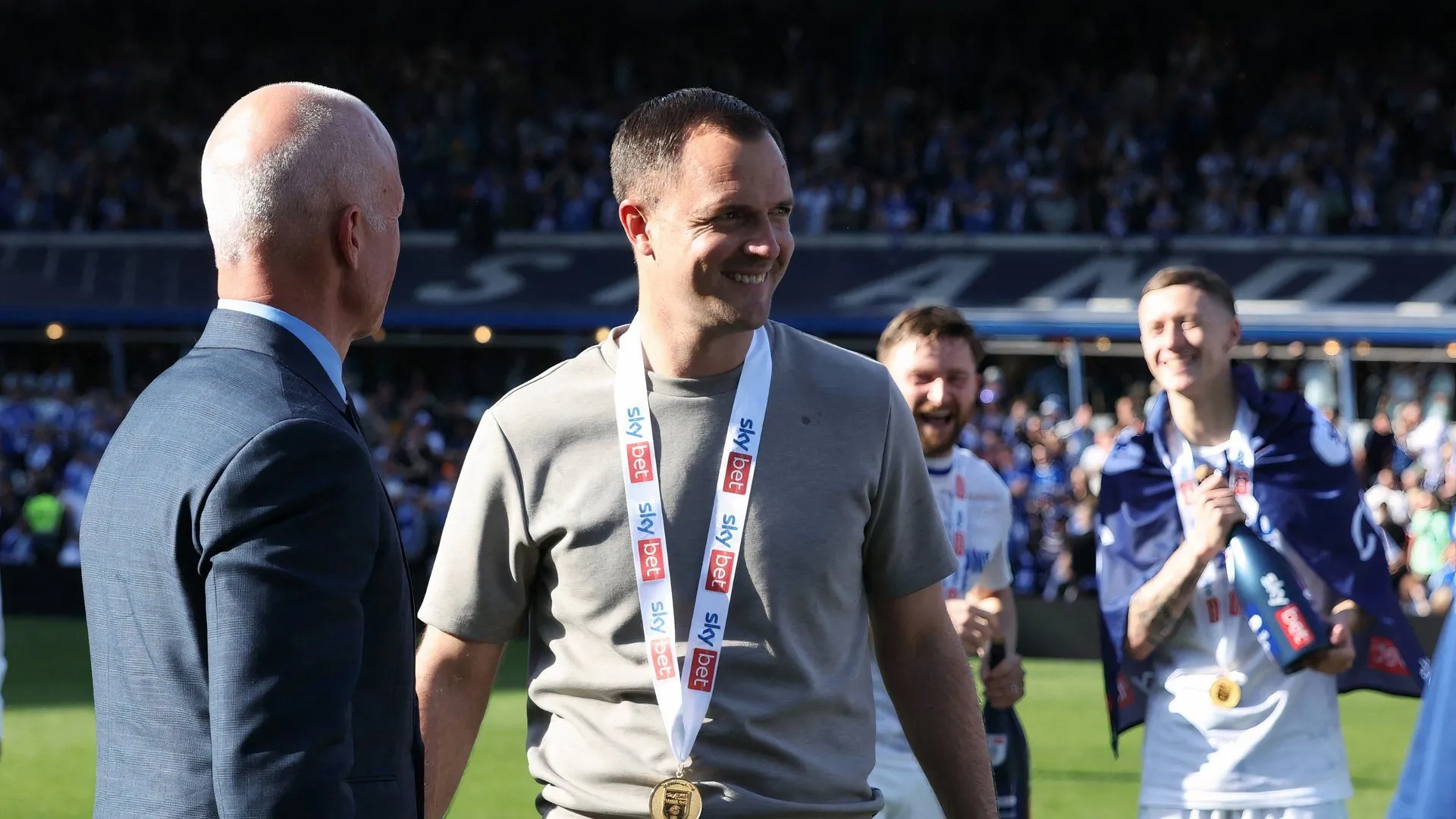HLV Chris Davies của Birmingham City, người từng làm việc với Kyogo Furuhashi tại Celtic