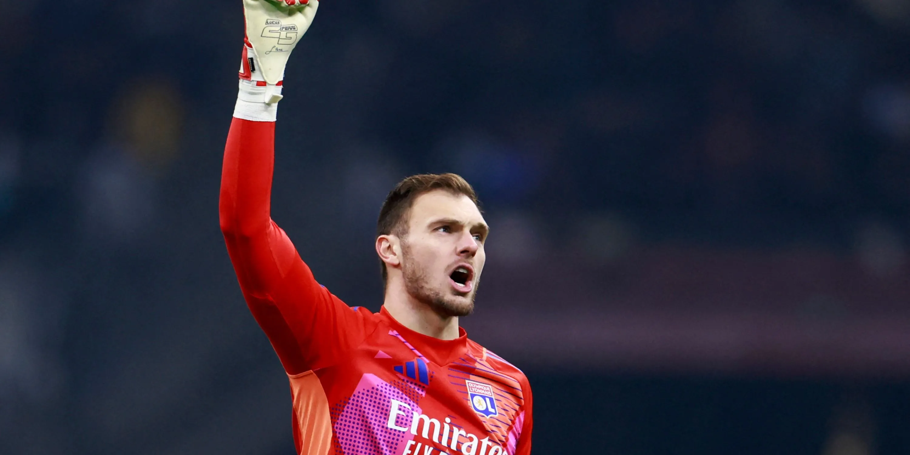 Lucas Perri, thủ môn tài năng của Lyon, mục tiêu hàng đầu của Leeds United trên thị trường chuyển nhượng