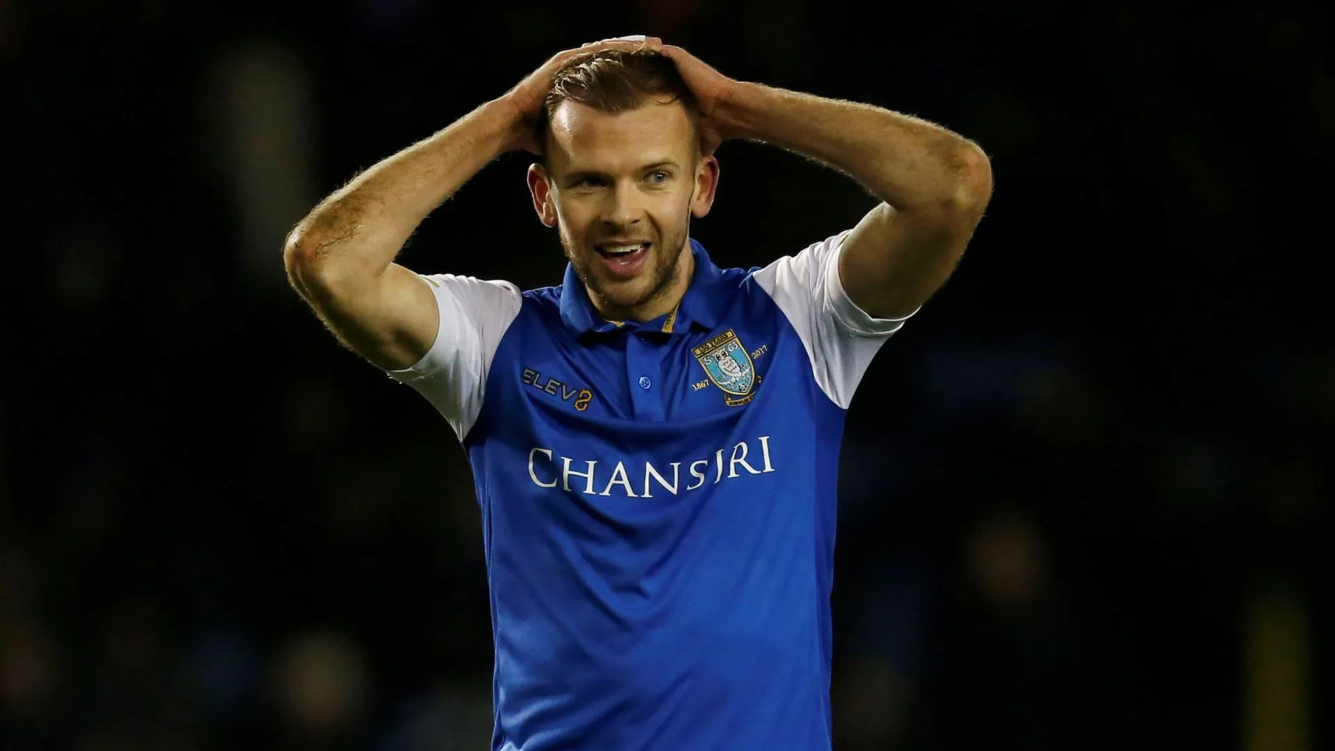 Tiền đạo Jordan Rhodes thi đấu cho Sheffield Wednesday