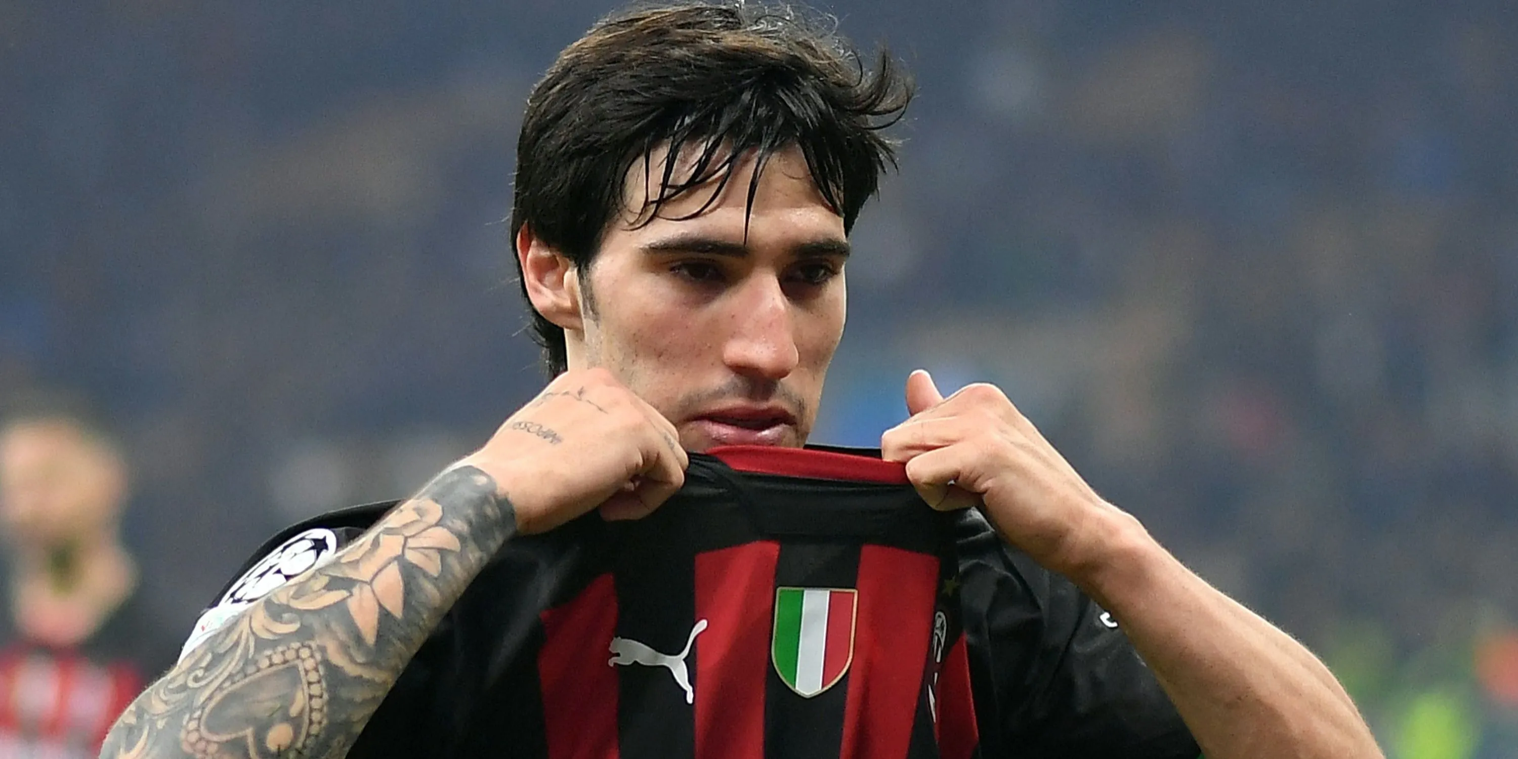 Sandro Tonali trong màu áo AC Milan tại Serie A trước khi chuyển đến Newcastle
